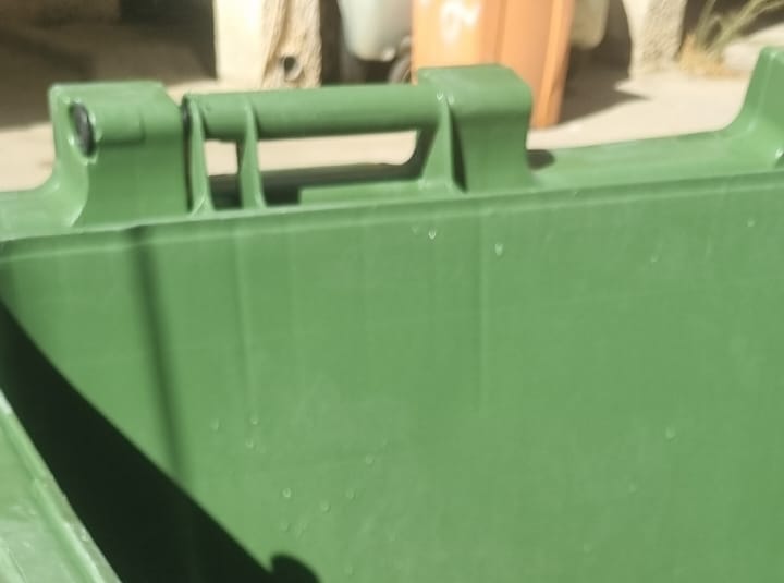 ניקוי פחי אשפה