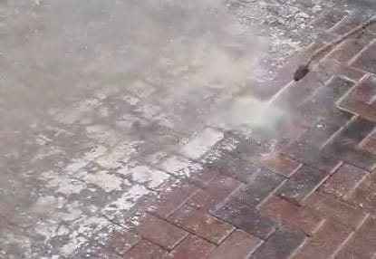 הסרת צבע מאבנים משתלבות
