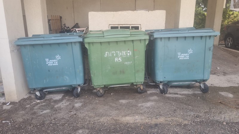 ניקוי פחים וחדרי אשפה בשפלה