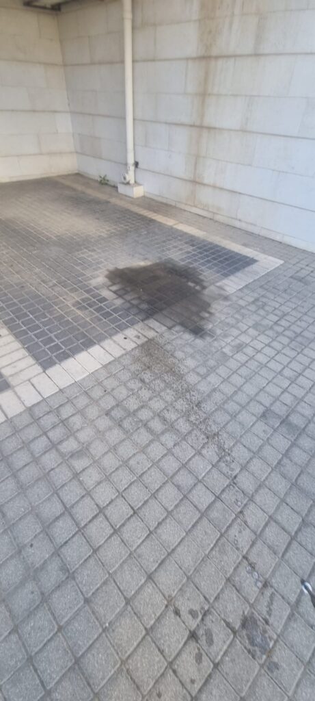 ניקוי כתמי שמן